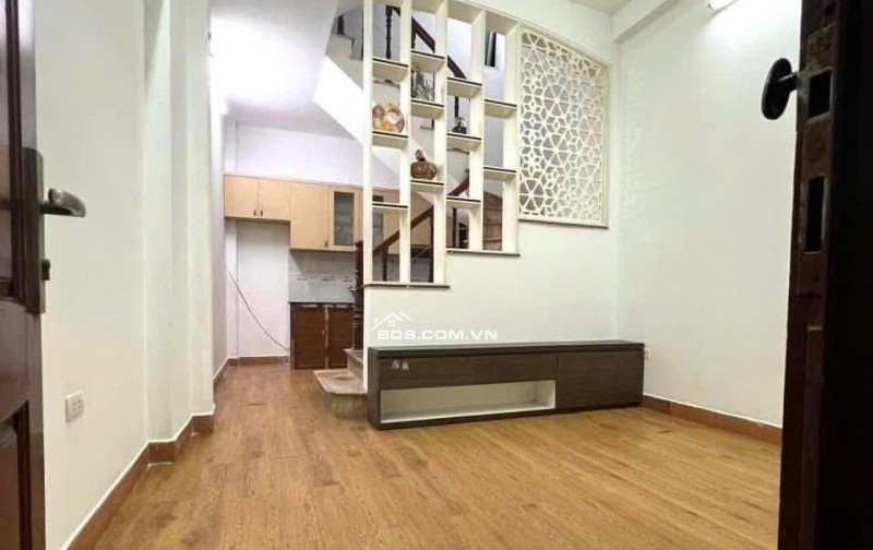 Bán nhà Yên Hòa, Cầu Giấy – dân xây – 30m2, 5 tầng, mt 3,8m – nhỉnh 6 tỷ